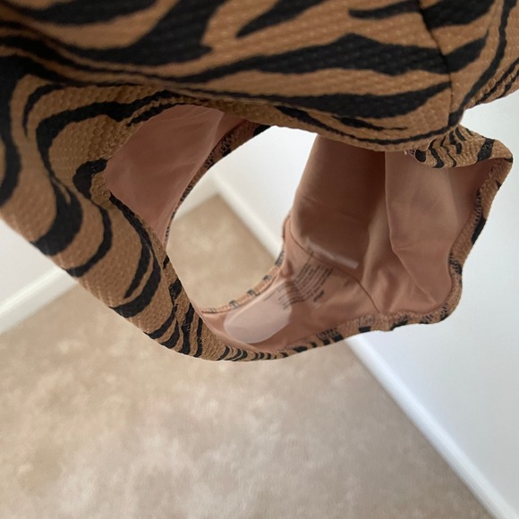 Aerie Wrap Around Tiger Print Swimsuit - NEW - XL Long - Picture 5 of 7